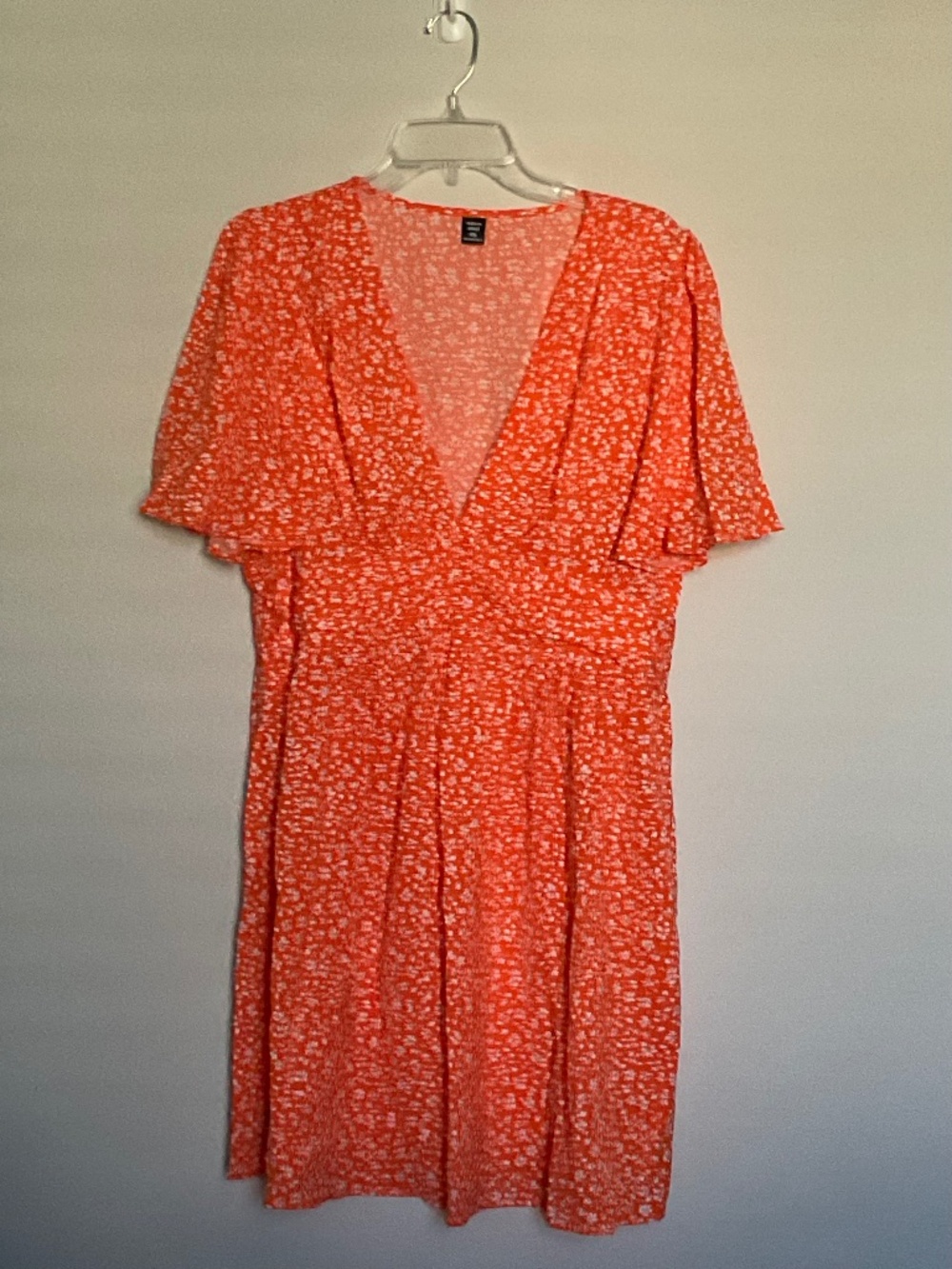 NWOT SHEIN ORANGE AND WHITE DRESS SIZE L